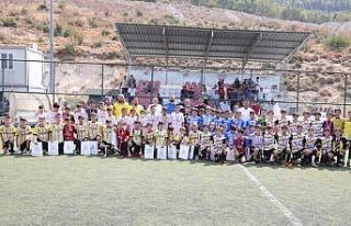 Bayraklı’da cumhuriyet turnuvasına unutulmaz final