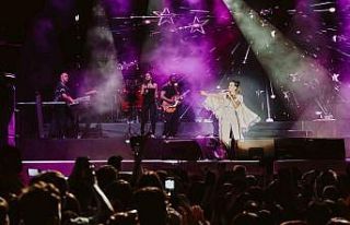 Bengü Erzurum’da sevenlerini coşturdu