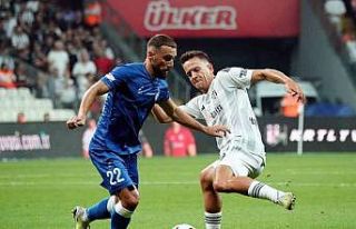 Beşiktaş, Arnavutluk’ta tur peşinde