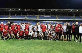 Beşiktaş, Neftçi Bakü PFK maçı hazırlıklarını...