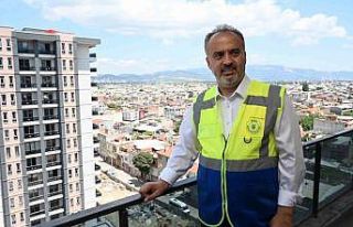 Beşyol’da riskli binaların yıkımı sürüyor