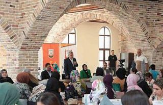 Beyazgül, aşure etkinliğine katıldı