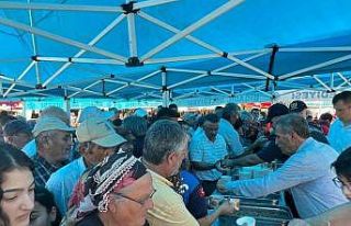 Bigadiç Belediyesinden aşure ikramı