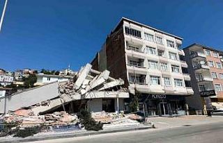 Bina yıkımında facianın eşiğinden dönüldü,...