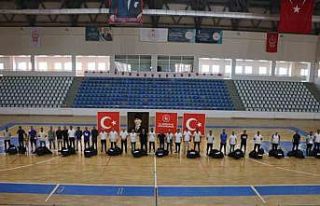 Bingöl’de 56 spor kulübüne malzeme desteği