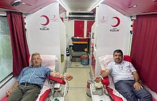 ”Bir kan, 3 insan hayatı” dediler kan bağışladılar