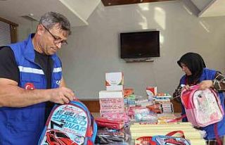 Birinci sınıfların çanta ve kırtasiyesi belediyeden