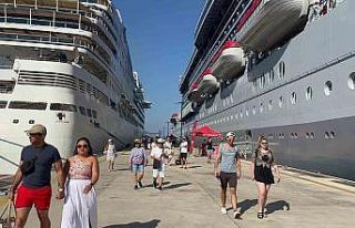 Bodrum’a 2 gemide bin 960 turist geldi