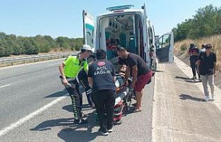 Böyle kaza bin de bir olur: Motosikletiyle babasının...