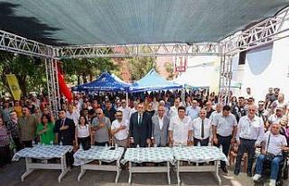 Buca’da aşure dualarla karıldı