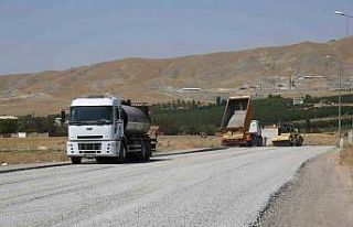 Bulgurlu Mahallesi’nde asfalt çalışması