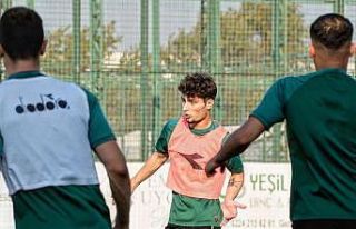 Bursaspor son antrenmanını Minareliçavuş Tesisleri’nde...