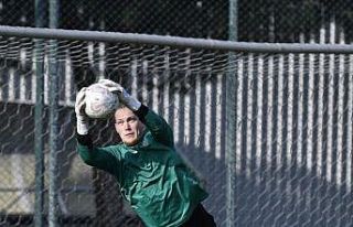 Bursaspor, Talha Yakın’la sözleşme imzaladı