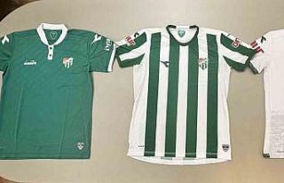 Bursaspor’un yeni sezon formaları tanıtıldı