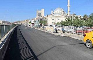 Büyükşehir Belediyesi İpekyol Bulvarı yan yolunu...