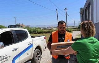 Büyükşehirin, glutensiz gıda yardımı sürüyor