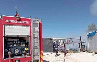 Çadırlar küle döndü