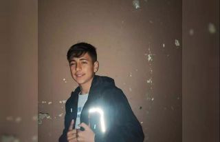 Çakmak gazı kokladığı ileri sürülen 13 yaşındaki...