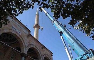 Caminin minare sökümü başlandı