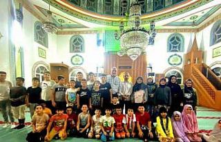 Canik’te ’Haydi Çocuklar Güle Oynaya Camiye...