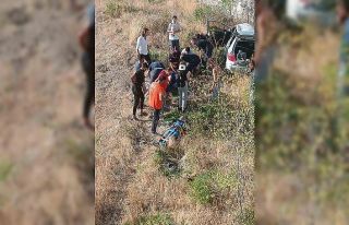 Çankırı’da otomobil şarampole yuvarlandı: 7...