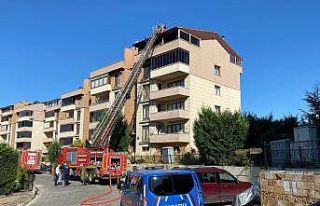 Çatı katında çıkan yangın söndürüldü