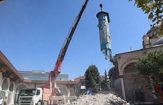 Cedidiye Cami minareleri yenileniyor