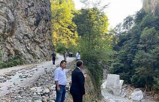 CHP’li Akay, Şeker Kanyonu yolunda incelemelerde...