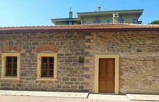 Çivril’de meclis kararı olmadan asılan o tabela...