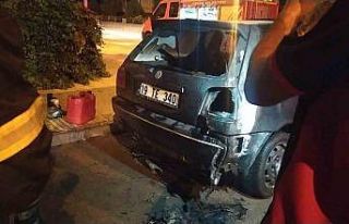 Çorum’da park halindeki otomobil yandı