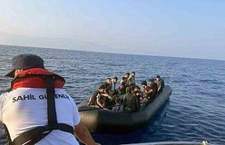 Datça’da 23 düzensiz göçmen kurtarıldı