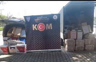 Depoya yapılan baskında 1 milyon adet boş makaron...