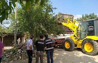 Deprem bölgesi Kozan’da çalışmalar sürüyor