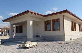 Deprem bölgesi Malatya’da köy evlerinden sona...
