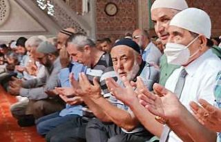 Depremlerde hayatlarını kaybedenler mevlid ile anıldı