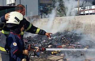 ’Dersimiz yangın söndürme’