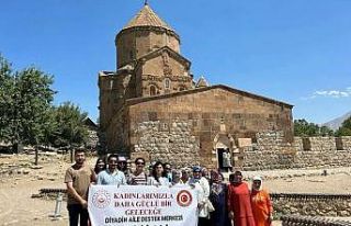 Diyadinli kursiyerler Van’ı gezdi