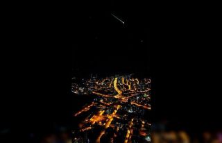 Dron ile Kastamonu şehrinin üzerinden kayan meteor...
