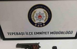 Düğünde havaya ateş eden şahıs kovalamaca sonucu...