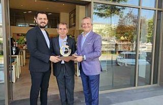 Dursun Özbek: “Benim görevim, Galatasaray ailesini...