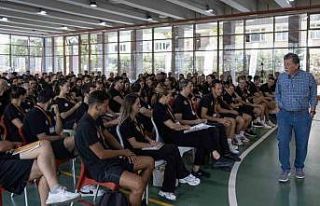 Eczacıbaşı Geleceğe Smaç 8. Çalıştayı, Kovan...