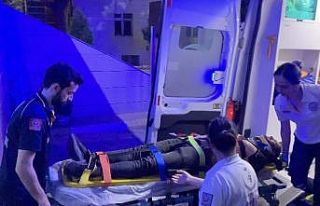 Edirne’de kaçak göçmenleri taşıyan araç kaza...