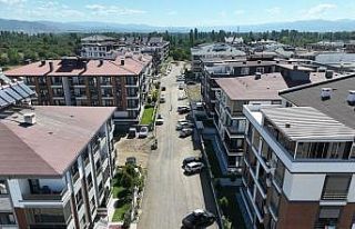 Edremit Belediyesi’nden asfalt hamlesi