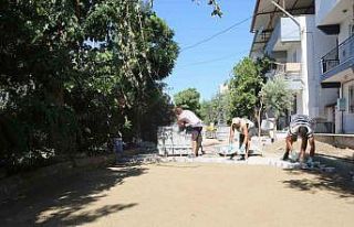 Efeler’de 4 yılda 700 bin metrekare parke yol ve...
