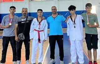 Elazığ taekwondo takımları yarı finalde