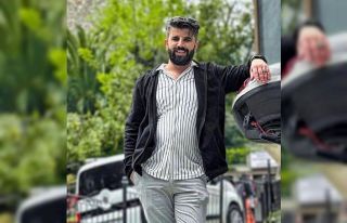 Elazığ’da cadde ortasında bıçaklanan şahıs...