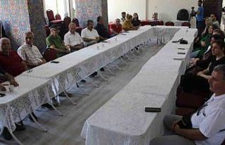 Emekli öğretmenlere ilk yardım eğitimi verildi