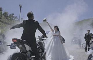 Erzurum’da motosikletli düğün alayı