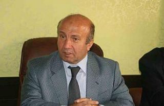 Eski bakan havuzda hayatını kaybetti