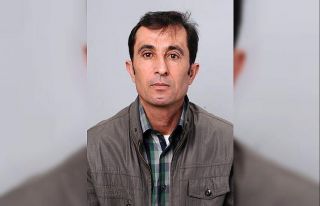 Evinde tüfekle göğsünden vurulmuş halde ölü...